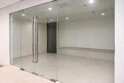 Parkway Parade (D15), Retail #525419301